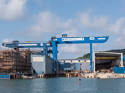Installation of a double girder gantry crane in Balenciaga Shipyard