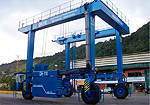 Automotive marine gantry crane